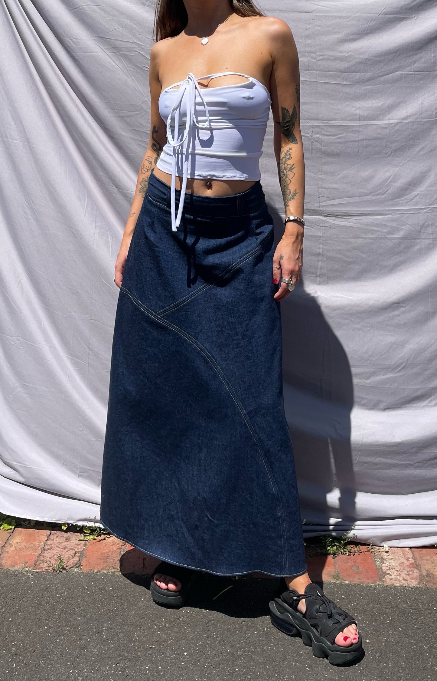 NAVY BLUE MID DENIM SKIRT