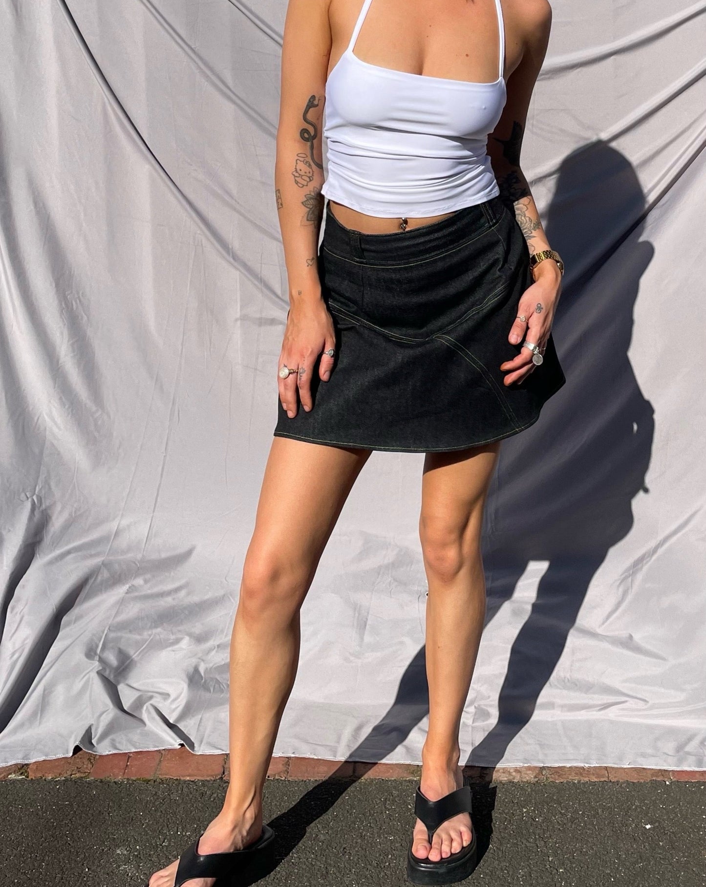 BLACK MINI DENIM SKIRT