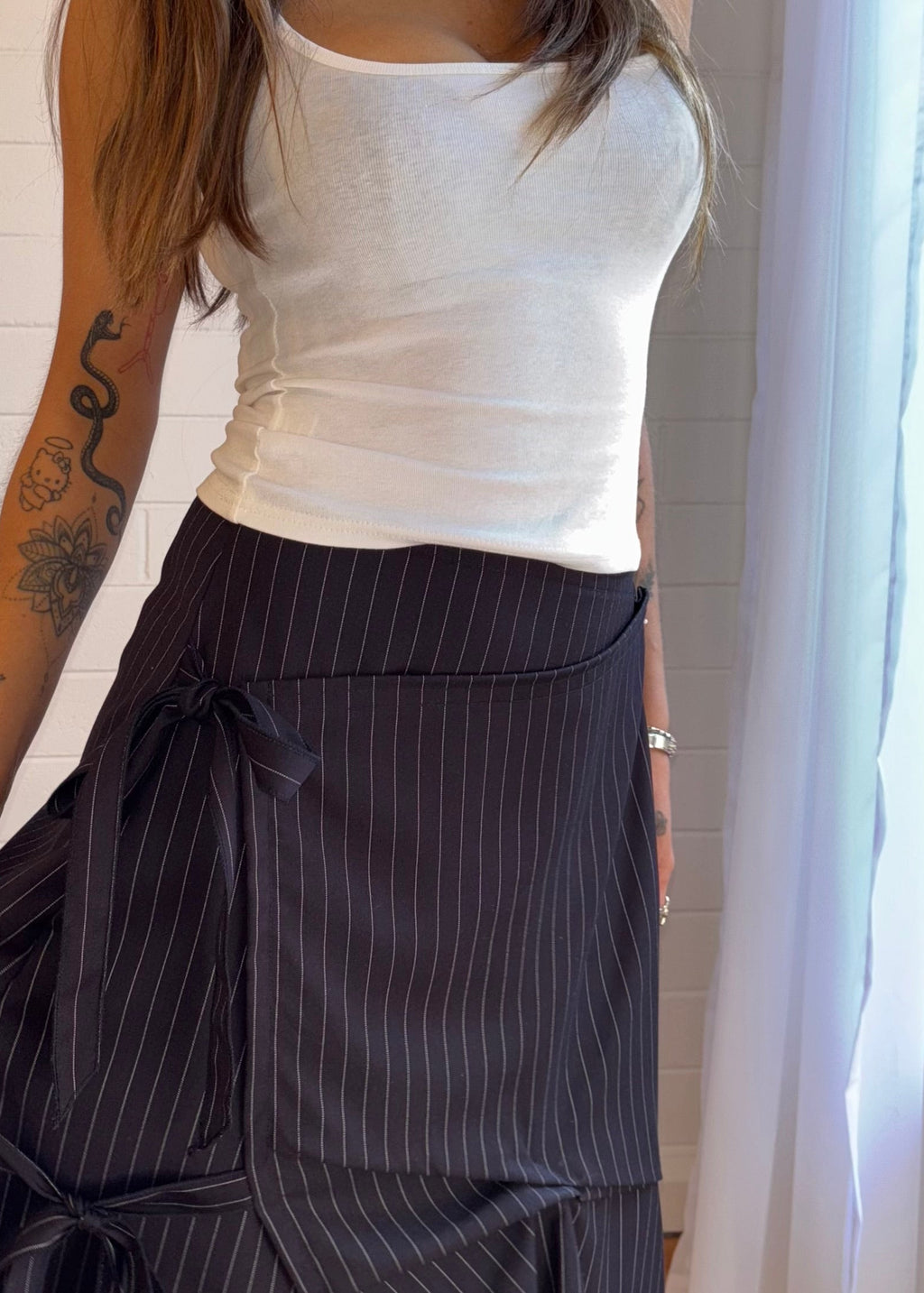 PINSTRIPE BOW SKIRT