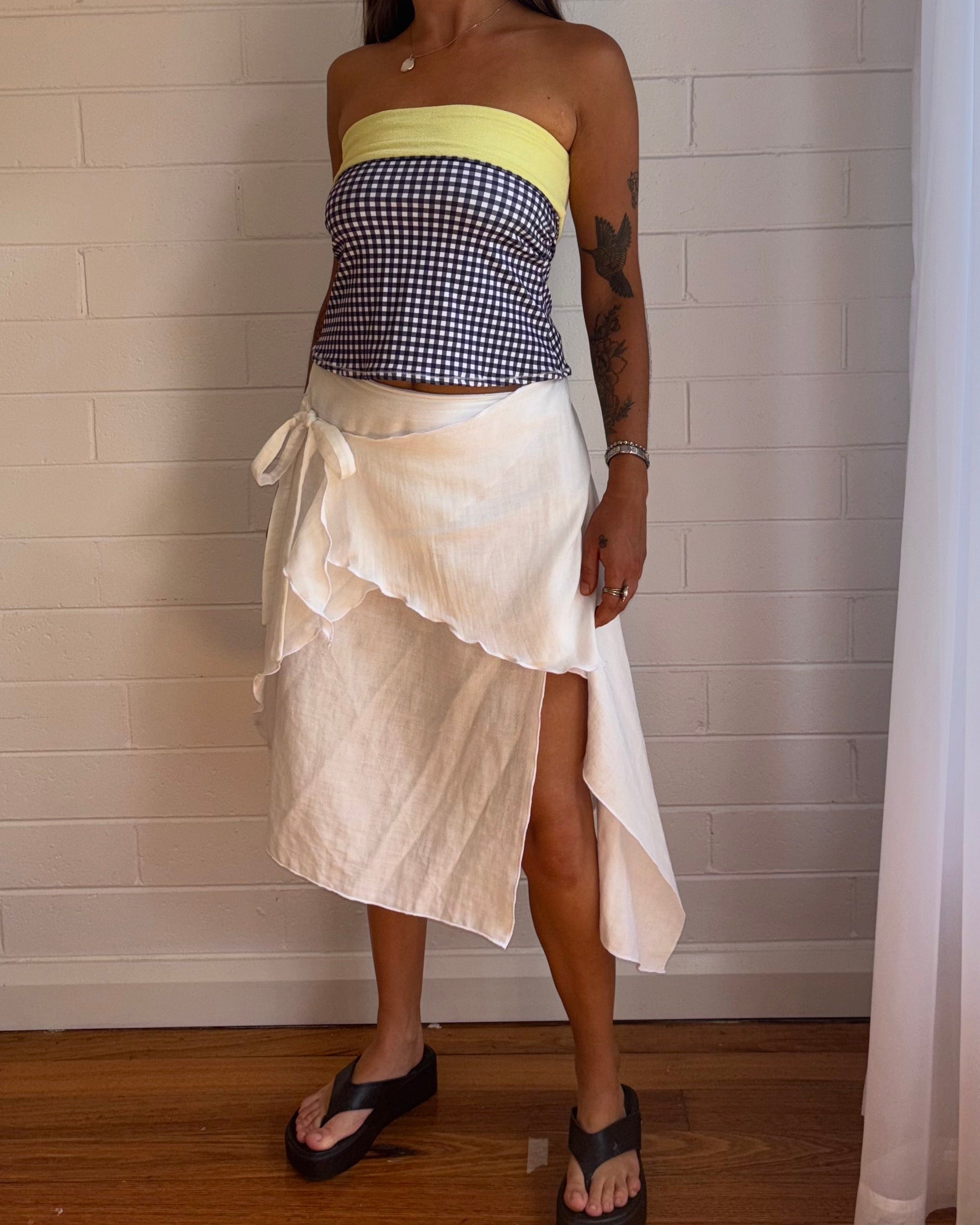 WHITE MULTI-WAY SKIRT