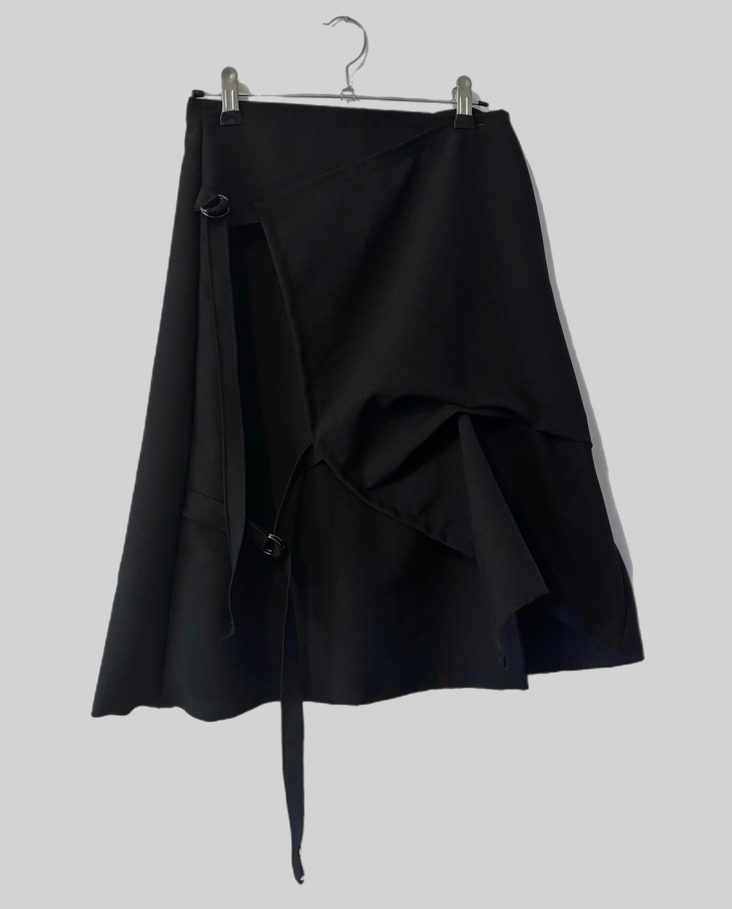 BLACK BUCKLE SKIRT
