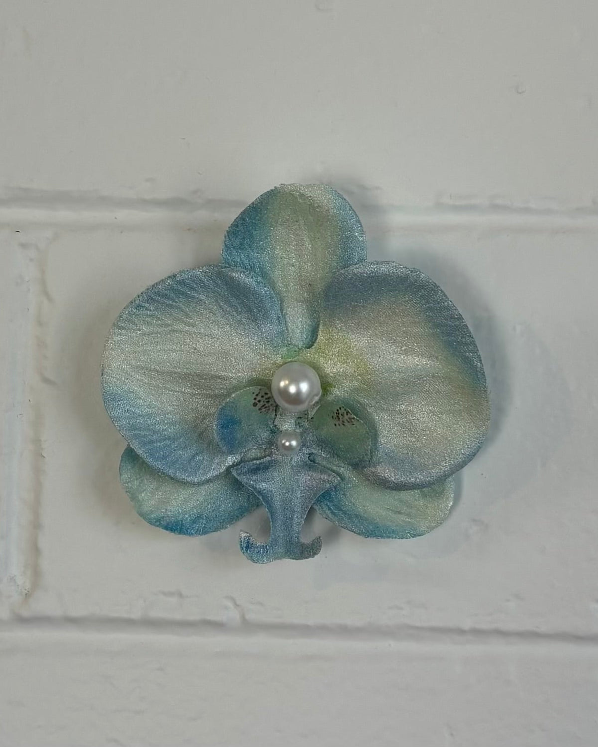 BLUE/GREEN ORCHID
