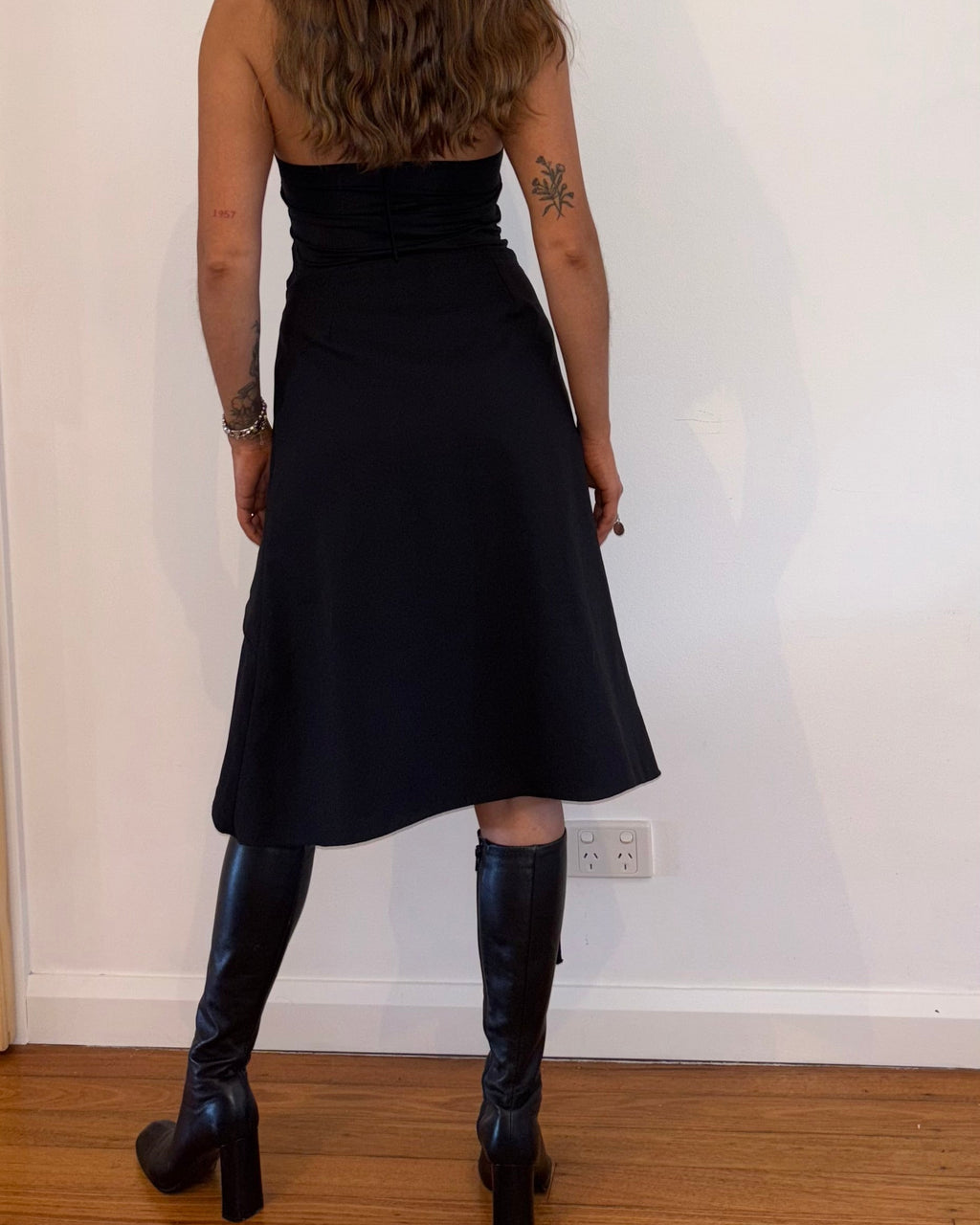 BLACK BUCKLE SKIRT