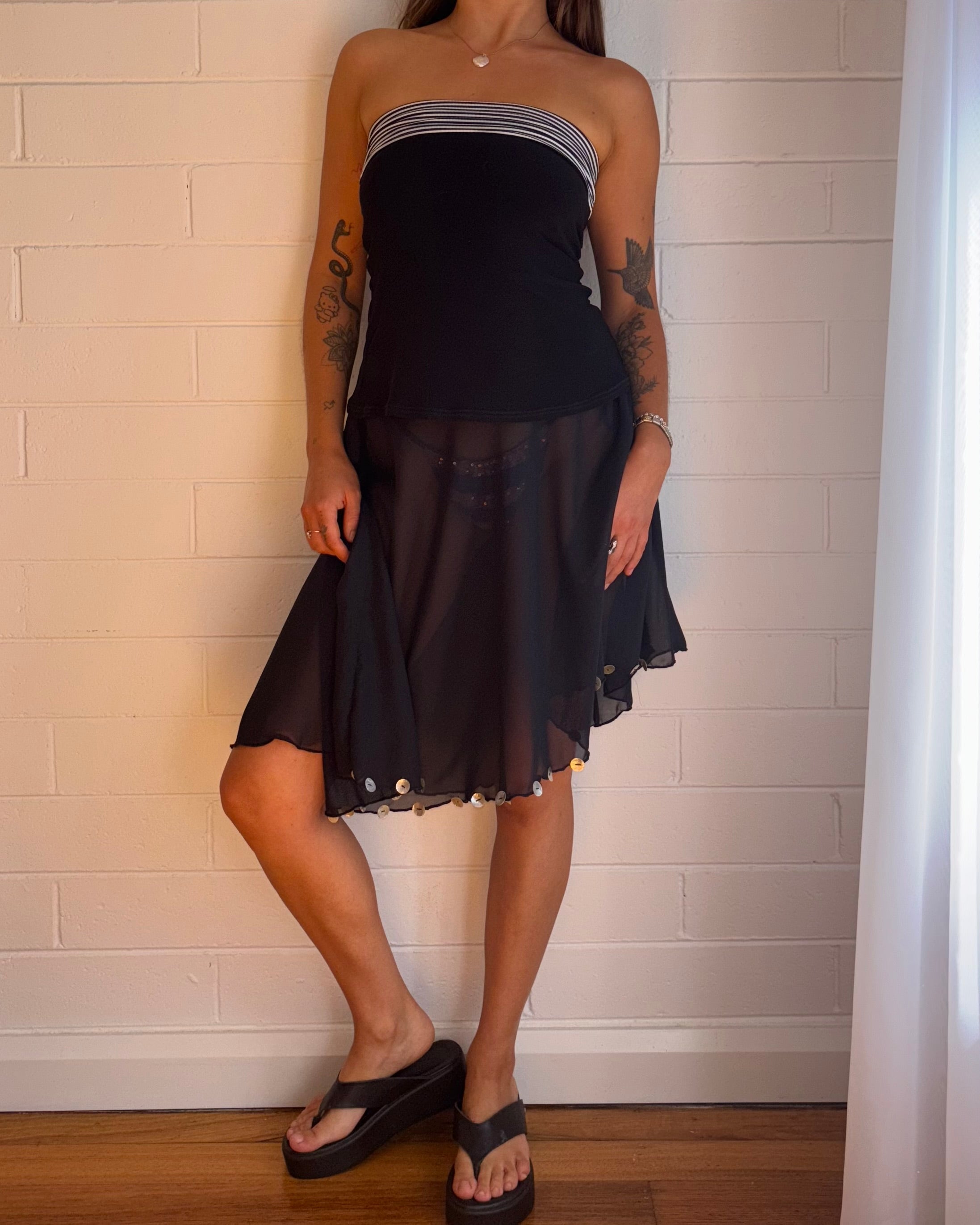 BLACK BUTTON SKIRT