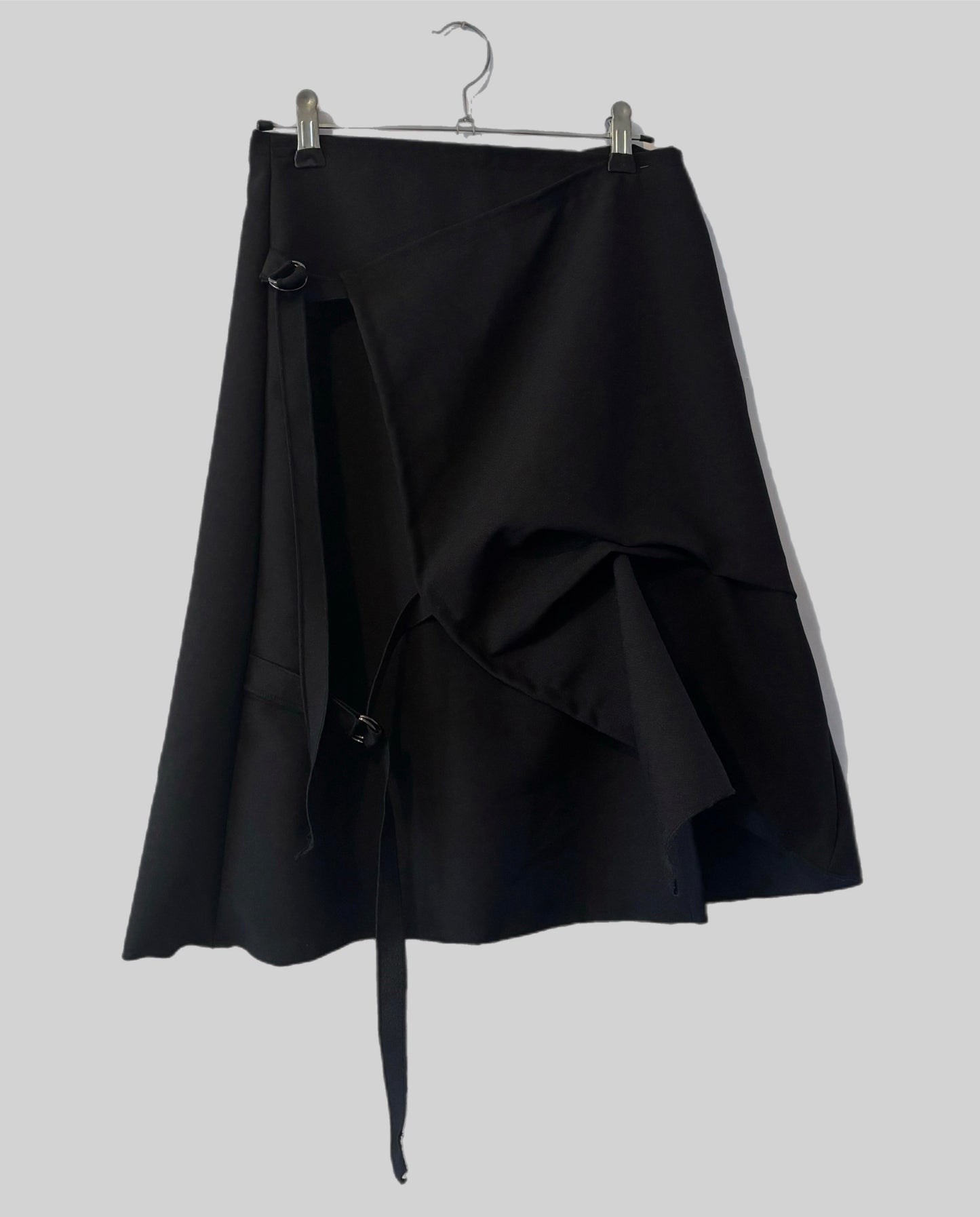 BLACK BUCKLE SKIRT