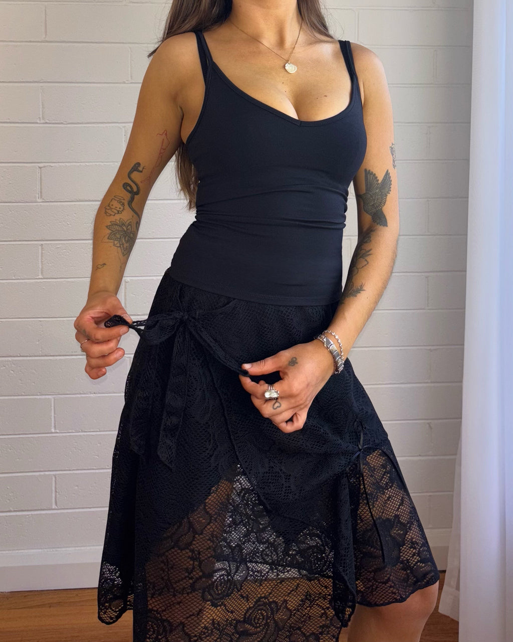 BLACK LACE SKIRT *ʟɪᴍɪᴛᴇᴅ ꜰᴀʙʀɪᴄ ʀᴇᴍᴀɪɴɪɴɢ*