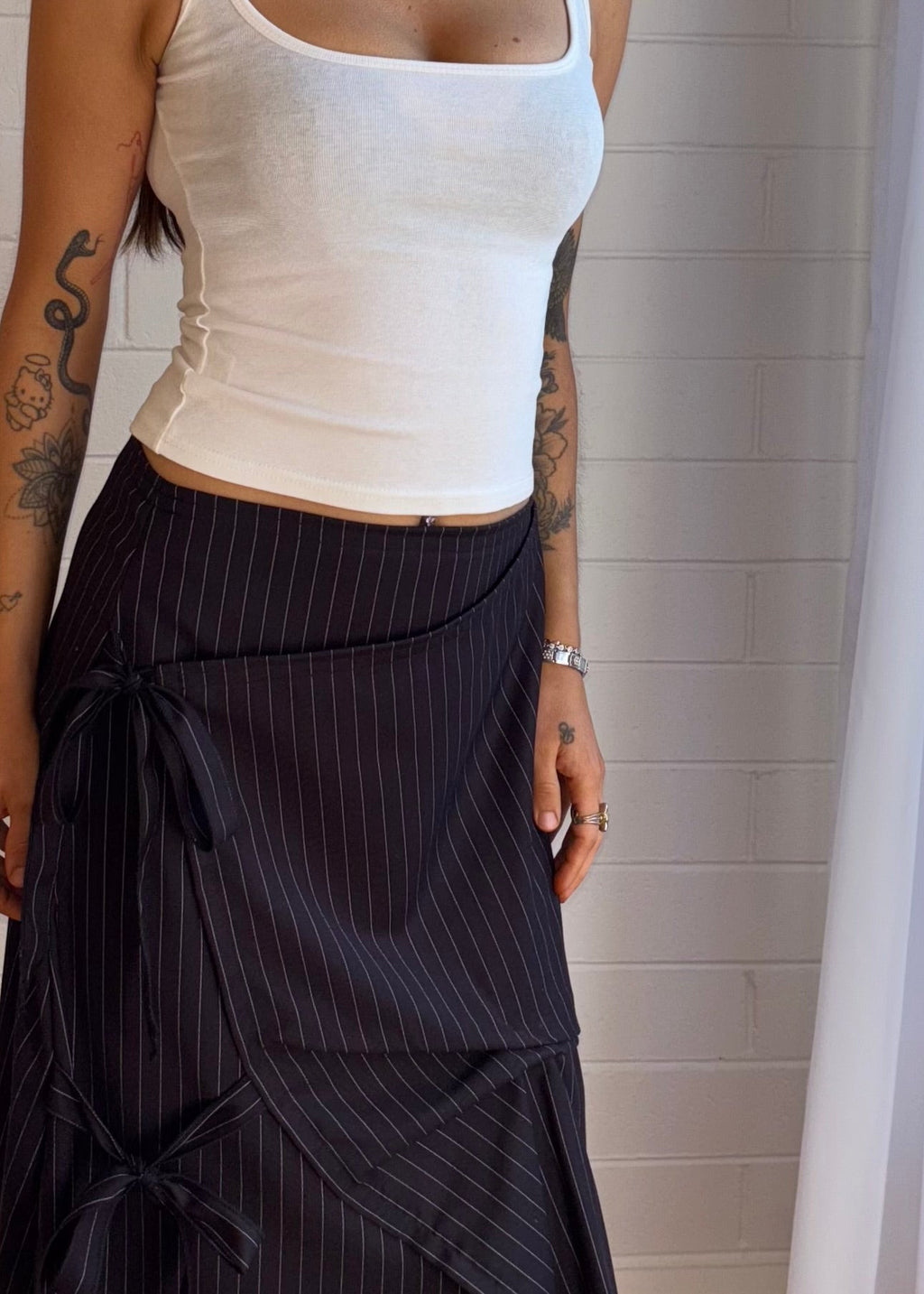 PINSTRIPE BOW SKIRT