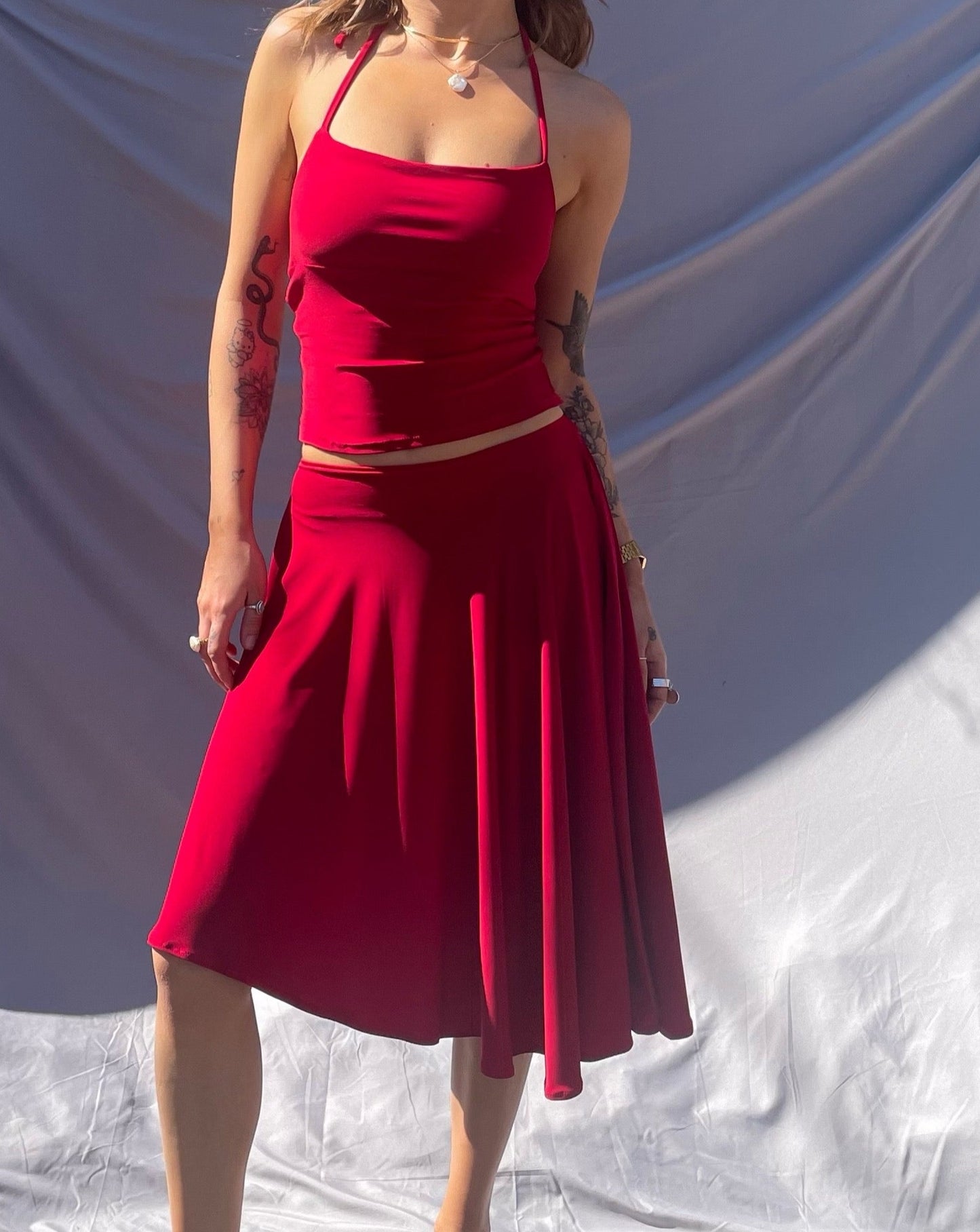 RED HALTER NECK PLAIN